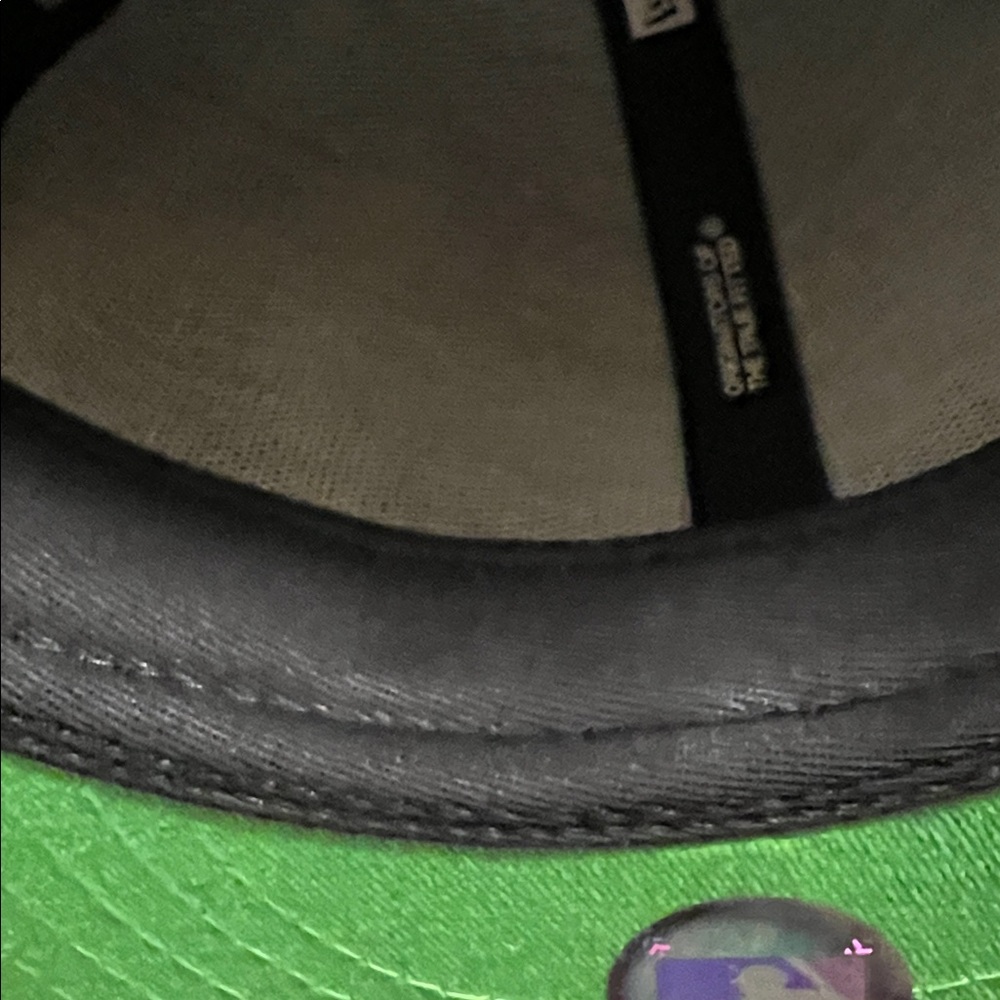 New Era 5950 sz 7 1/2 NY Hat - Navy and Lime Green - Picture 4 of 4